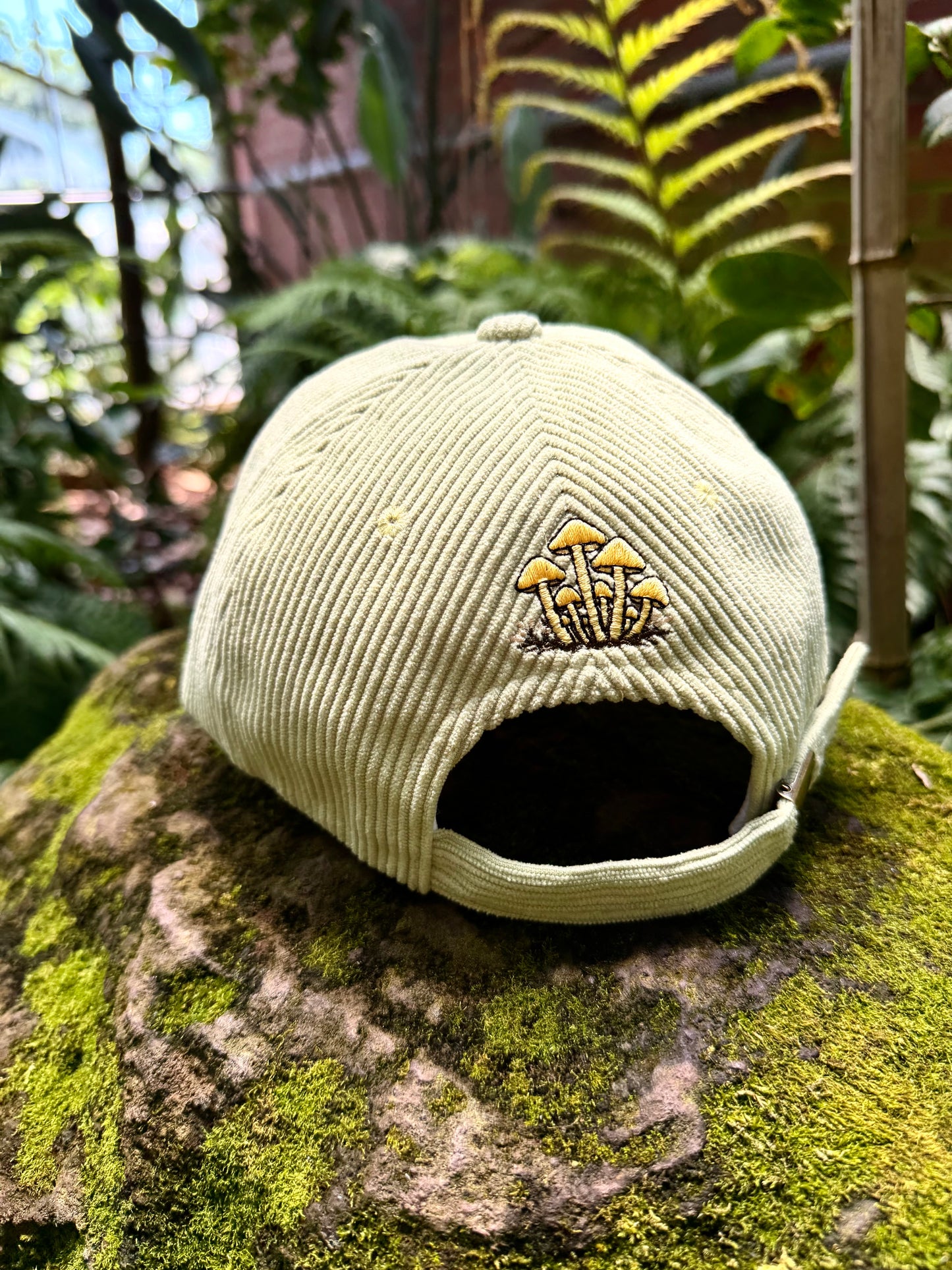 Psychedelic Cord Cap Mint-Green